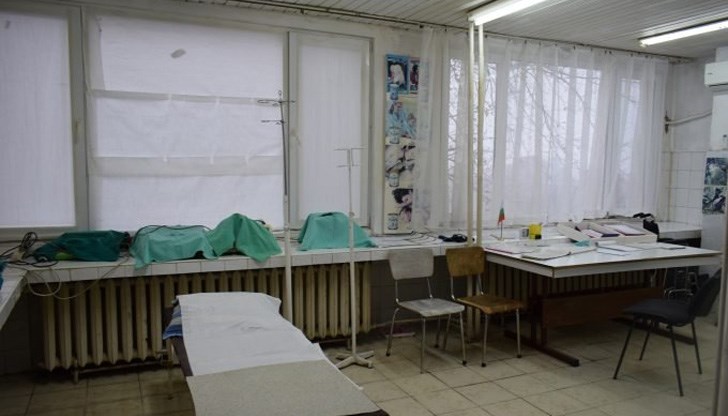 Защитни шлемове за очи са раздавани едва от края на март