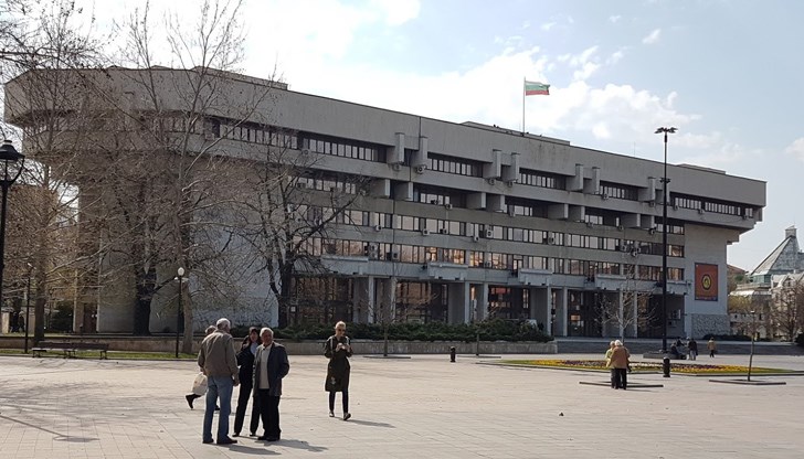 Заседания на отделните комисии са насрочени от днес до 14 май тази година