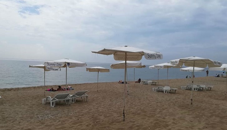 Ако си мислите, че ще ме накарате да отида да "почивам" в клоаката, в която Вие превърнахте нашето море... акъл Ви лъже, г-да министри! Ако си мислите, че ще ме накарате да отида да "почивам" в клоаката, в която Вие превърнахте нашето море... акъл Ви лъже, г-да министри!