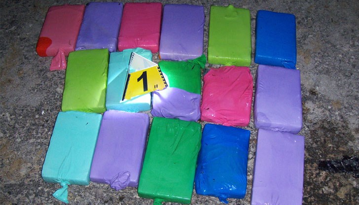 Дрогата е била укрита в контейнер, пълен със замразен портокалов сок