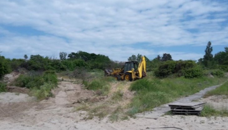 "Ако се установи нарушение, ще има санкция", каза уклончиво министърът на туризма Николина Ангелкова