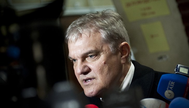 Държавна петролна компания за България звучи смехотворно, освен ако нашият човек е усетил, че ще вади нефт отнякъде Държавна петролна компания за България звучи смехотворно, освен ако нашият човек е усетил, че ще вади нефт отнякъде