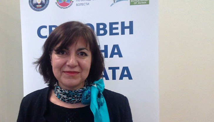 Водещо в диференциренето е, че при Covid-19 има температура, а при алергията има сърбеж