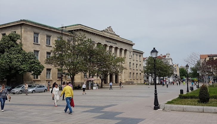 В Русе живеят 141 231 души