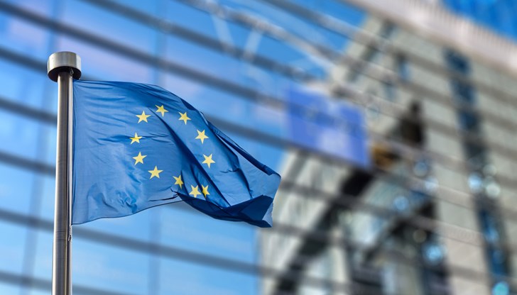 Европейската комисия запазва намерението си през септември да представи докладите за състоянието на върховенството на закона във всяка от страните в ЕС