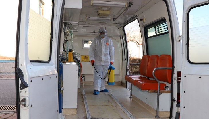 Той е лекуван в Инфекциозното отделение, но състоянието му рязко се е влошило