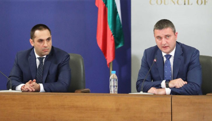 Държавната петролна компания ще контролира всички частни субекти с данъчни складове Държавната петролна компания ще контролира всички частни субекти с данъчни складове