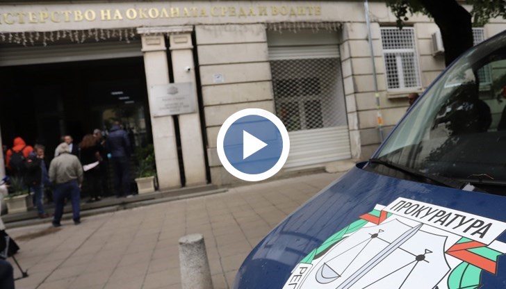 Според първоначалната информация работата е свързана с незаконния внос на отпадъци от Италия у нас.