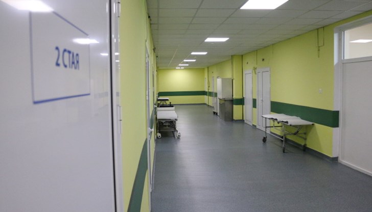 Решението на медиците е заради несъгласие с открития вчера спешен кабинет в болницата