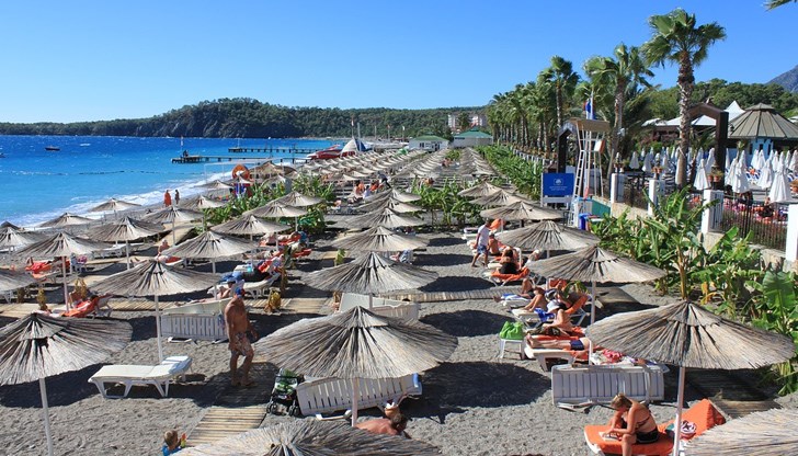 Турция е изпратила писма с гаранции за безопасен туризъм на 70 държави Турция е изпратила писма с гаранции за безопасен туризъм на 70 държави