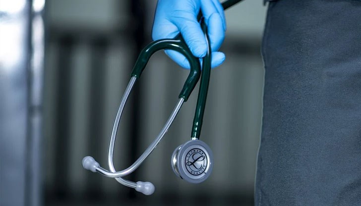 Няма да ни оставят да фалираме сега, когато пандемията е в разгара си, а после, когато вече нещата се уталожат, коментира д- Тотев Няма да ни оставят да фалираме сега, когато пандемията е в разгара си, а после, когато вече нещата се уталожат, коментира д- Тотев