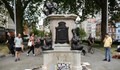 Обезглавяване на паметници: Гневът на масата в САЩ се изля върху ембламатични исторически фигури
