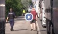 Огромни задръствания от тирове блокираха движението към "Дунав мост"