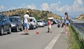 Опашки от коли се извиха на "Кулата" след отварянето на границата с Гърция