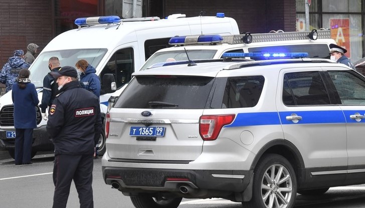 Стрелецът ранил полицай и още двама души