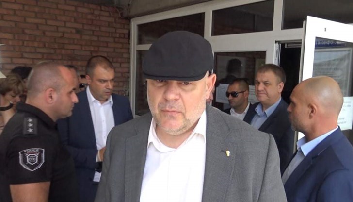 Помагали са на всички групи, които са си плащали, дори и на конкуренти в бранша