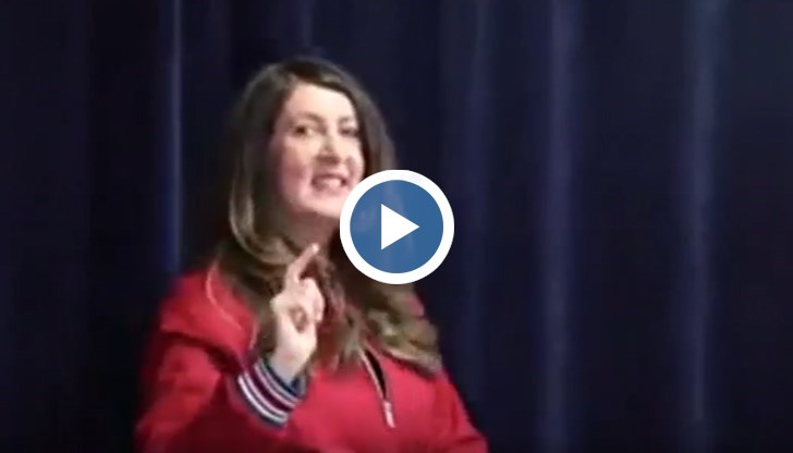 Посланикът на Съединените щати предизвика известни български изпълнители