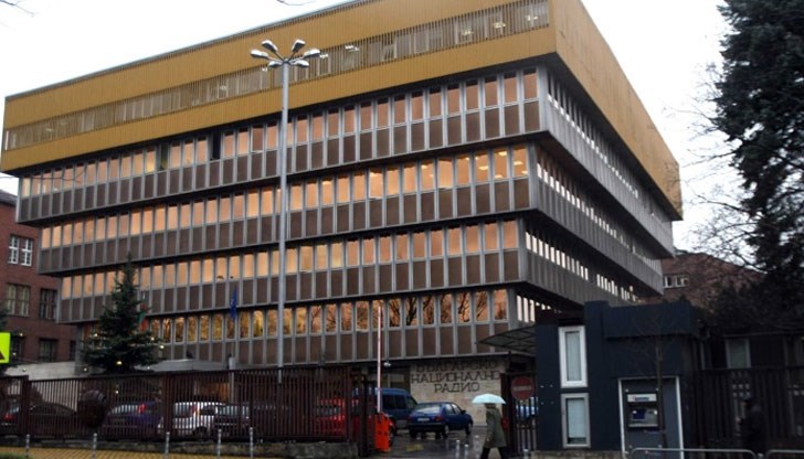 Радиото ще преустанови практиката да допуска събеседници в студиата Радиото ще преустанови практиката да допуска събеседници в студиата