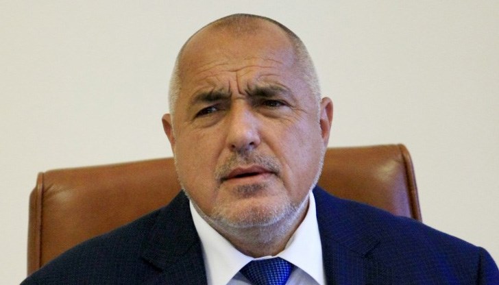 Няма нищо от типичния речник на премиера, когато не работи камера