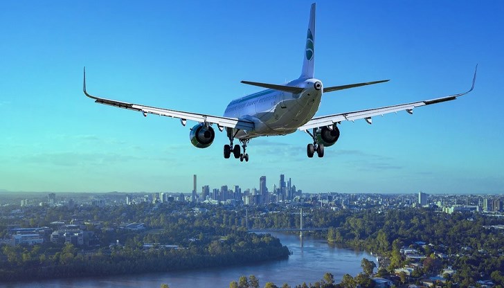 Ryanair Holdings предлага пътувания в двете посоки от летище „Станстед“ в Лондон до Севиля, Испания, в средата на юли за 20 паунда (25 долара) или до Триест в Италия за 50 паунда. Средната цена на двупосочния билет на нискотарифната авиокомпания миналата година беше 74 евро Ryanair Holdings предлага пътувания в двете посоки от летище „Станстед“ в Лондон до Севиля, Испания, в средата на юли за 20 паунда (25 долара) или до Триест в Италия за 50 паунда. Средната цена на двупосочния билет на нискотарифната авиокомпания миналата година беше 74 евро