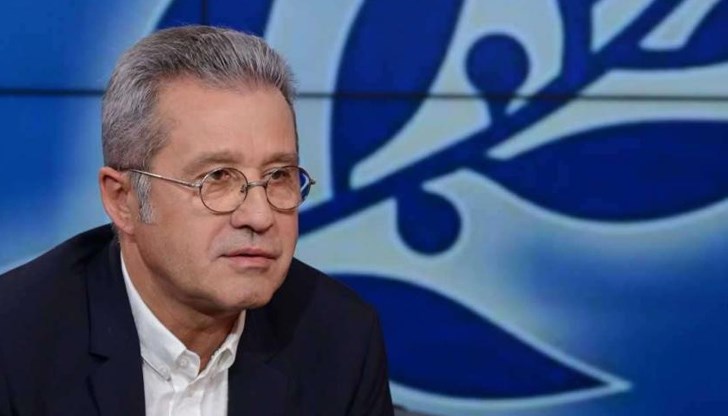 Лично Делян Пеевски предложил на Цонев да се разследва преходът в България