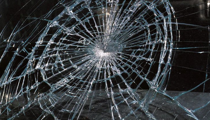 Колата е била паркирана на ул. "Драма" в Русе Колата е била паркирана на ул. "Драма" в Русе