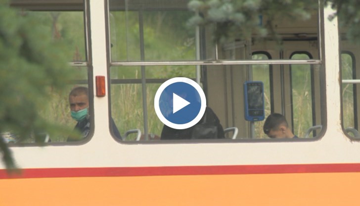 От Столичната община съобщиха, че затягат контрола за носене на маски в градския транспорт