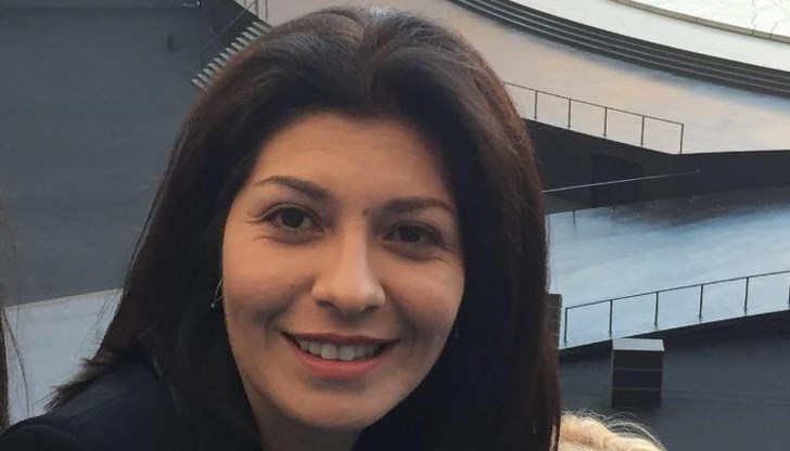 Той още не е изплатен и реално не е моя, а на банка ДСК, обяснява пиарката на Борисов Той още не е изплатен и реално не е моя, а на банка ДСК, обяснява пиарката на Борисов