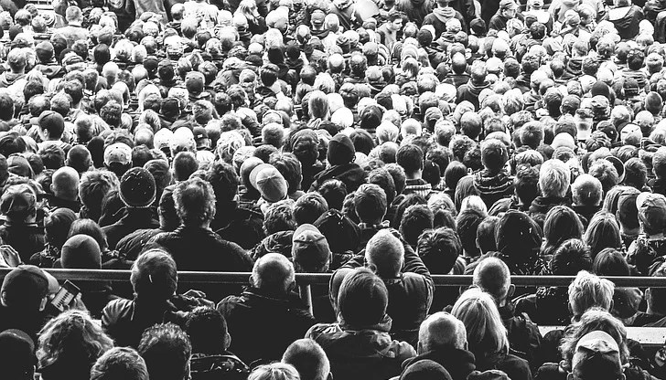 Българите, поне не мнозинството, не влагат дори лош смисъл в думата "авторитарен"