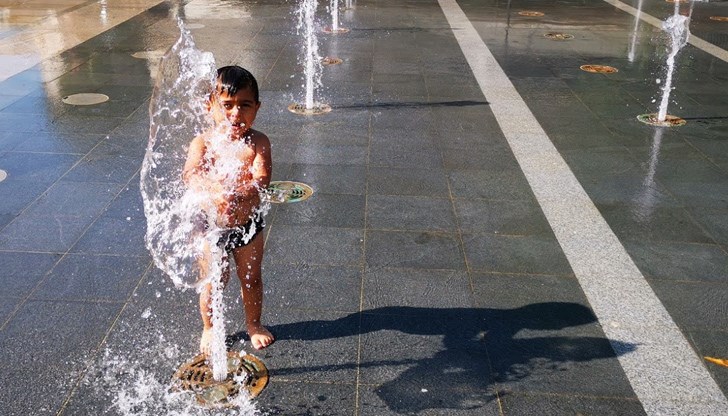 Най-силни са били поривите на вятъра днес във Враца - 20 м/сек Най-силни са били поривите на вятъра днес във Враца - 20 м/сек