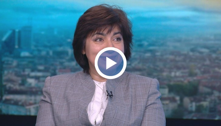 Добре е да се мажем с кремове за омазняване и овлажняване на кожата, смята доц. Мария Стаевска