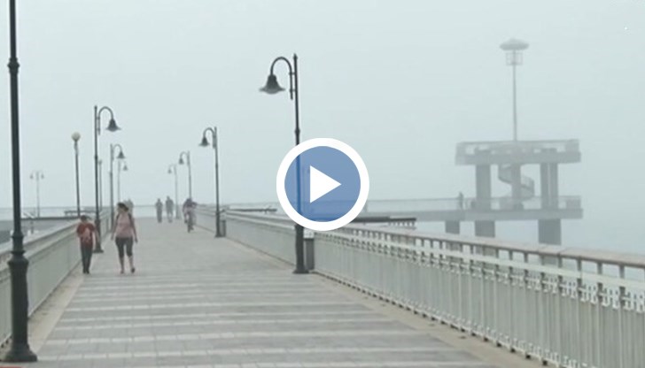 Две деца загубиха живота си, след като скочиха от моста в Морската градина в града