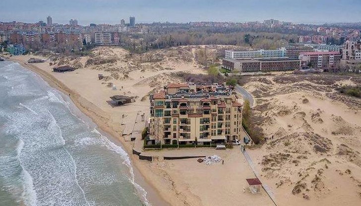 Как да скриеш тази снимка, която казва всичко за безобразията в страната? Как с нея да привлечеш туристи? Как да скриеш тази снимка, която казва всичко за безобразията в страната? Как с нея да привлечеш туристи?