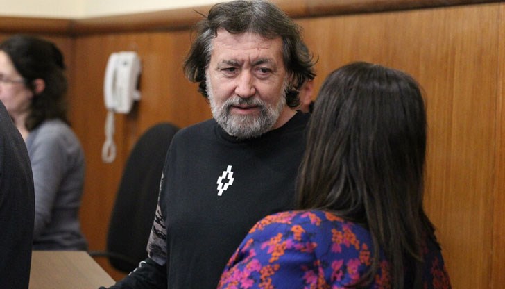 Това той направи в началото на днешното заседание в Специализирания наказателен съд