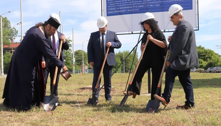 Ще ремонтират пътните платна на булеварда, както и връзките при пътен възел „Сарая“
