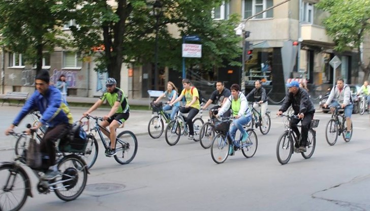 Организатор на проявата е Народно читалище „Христо Ботев -1908“ – Русе