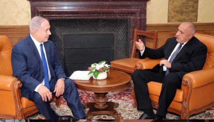 Друг фокус в телефонния разговор бяха двустранните икономически отношения, които се развиват с устойчиви темпове, но все още не са достигнали своя потенциал Друг фокус в телефонния разговор бяха двустранните икономически отношения, които се развиват с устойчиви темпове, но все още не са достигнали своя потенциал