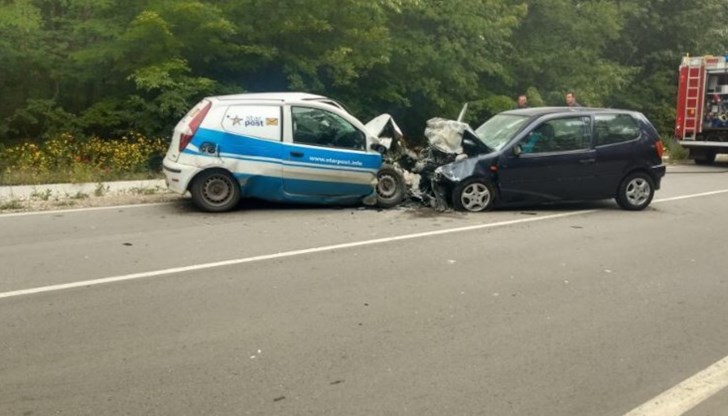 Сигналът за пътно-транспортното произшествие е получен на телефон 112 в 13:40 часа днес Сигналът за пътно-транспортното произшествие е получен на телефон 112 в 13:40 часа днес