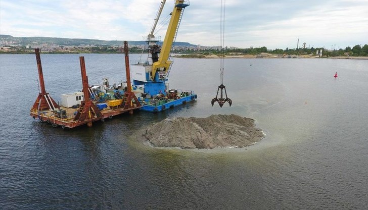 25 души са се подписали за свършена работа, която реално не е извършена 25 души са се подписали за свършена работа, която реално не е извършена