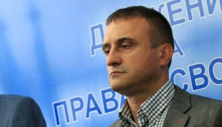 Доброволческите отряди като "ябълката на раздора" в коалицията Доброволческите отряди като "ябълката на раздора" в коалицията