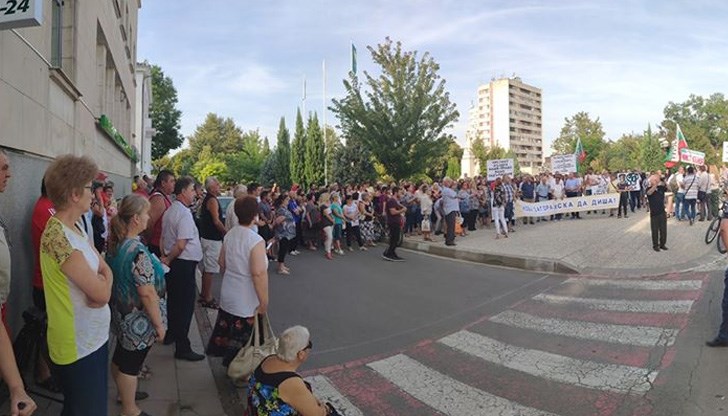 Протестните действия ще продължат докато Централата за производство на енергия от биомаса не спре да обгазява селото