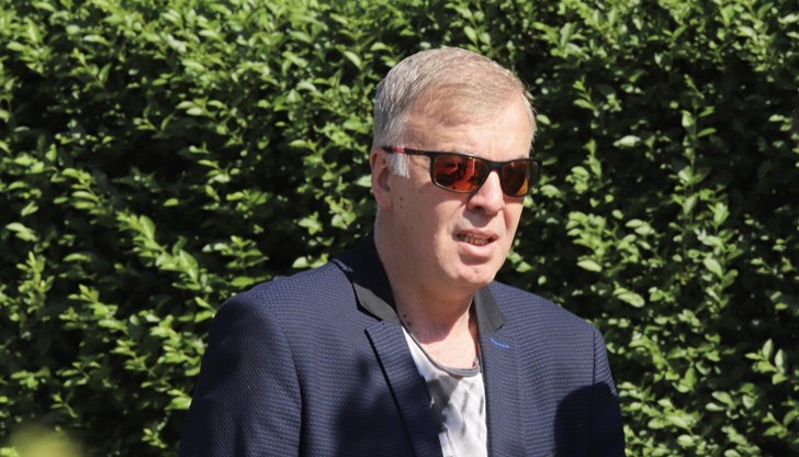 Очаква се в най-скоро време Наско Сираков да даде пресконференция Очаква се в най-скоро време Наско Сираков да даде пресконференция