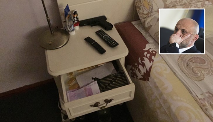 Грешка е, че съм изразходил 20 години от живота си да уча политическа теория