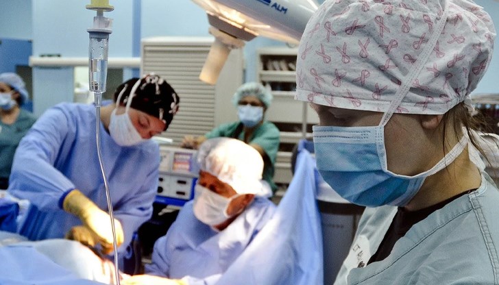 55-годишният мъж почина във ВМА, след като се зарази с COVID-19