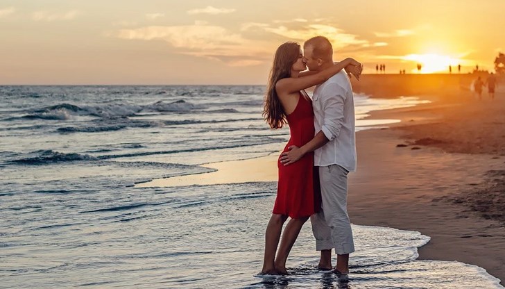 Да се влюбиш е прекрасно - пеперуди в стомаха, положително настроение, усмивка, която не слиза от устата ти...