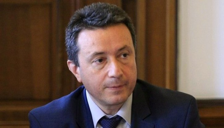 Социалистът е заразен с коронавирус Социалистът е заразен с коронавирус