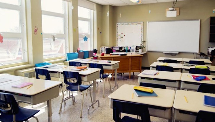 Родителите се "натискат" за училища и детски градини в центъра, докато в кварталите има свободни места Родителите се "натискат" за училища и детски градини в центъра, докато в кварталите има свободни места