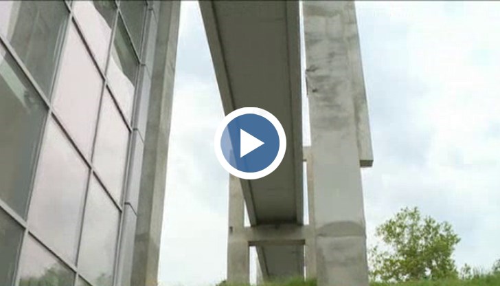 Щети за 10 000 лева са нанесли вандали на новия надлез в Русе