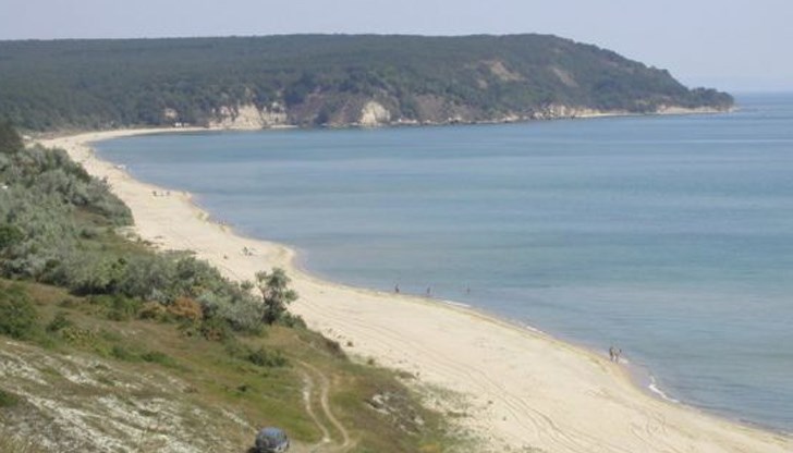 Забраната за палатки и каравани извън определените за това места влезе в сила след промените в Закона за устройството на Черноморското крайбрежие през юли 2019 година