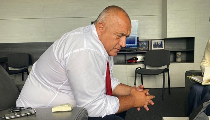 Демонстрациите от рода на “Забавляваме се!” са израз на отчаяна надежда да се спечели време